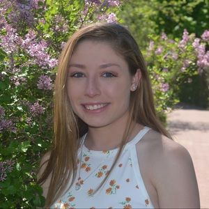 Meet your Posher, Jenna